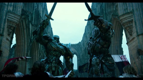 Transformers The Last Knight Theatrical Trailer HD Screenshot Gallery 022 (22 of 788)